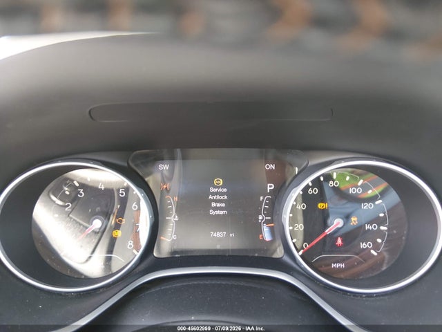 3C4NJCBBXJT466607 Jeep Compass Latitude Fwd