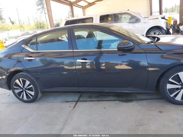 1N4BL4DV1NN317184 Nissan Altima Sv Fwd