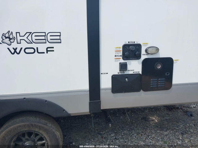 5ZT2CKTB1S2014875 Forest River Cherokee