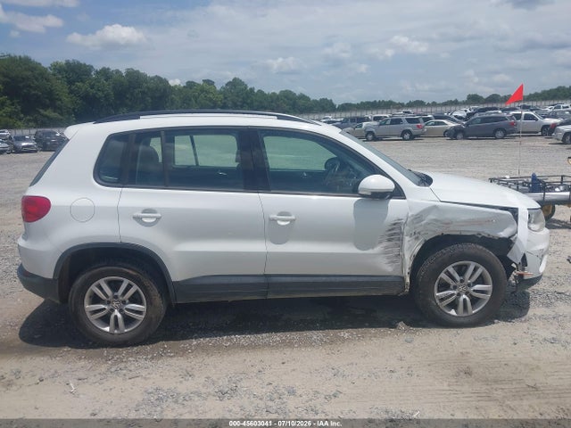 2016 Volkswagen Tiguan S მანქანა იყიდება აუქციონზე, vin: WVGAV7AX6GW559369, აუქციონის ნომერი: 45603041
