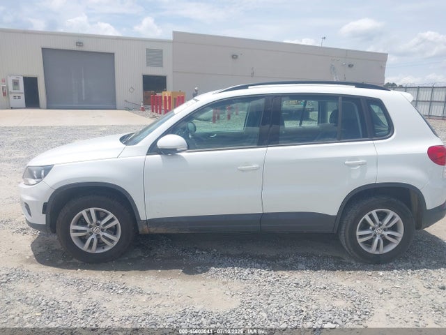 2016 Volkswagen Tiguan S მანქანა იყიდება აუქციონზე, vin: WVGAV7AX6GW559369, აუქციონის ნომერი: 45603041