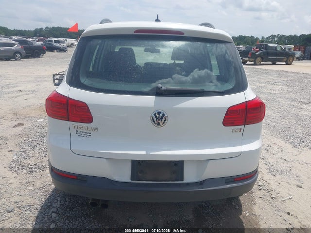 2016 Volkswagen Tiguan S მანქანა იყიდება აუქციონზე, vin: WVGAV7AX6GW559369, აუქციონის ნომერი: 45603041