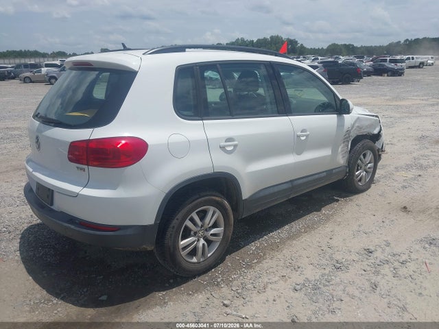 2016 Volkswagen Tiguan S მანქანა იყიდება აუქციონზე, vin: WVGAV7AX6GW559369, აუქციონის ნომერი: 45603041