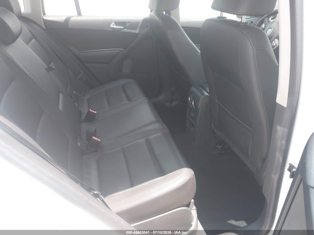 2016 Volkswagen Tiguan S მანქანა იყიდება აუქციონზე, vin: WVGAV7AX6GW559369, აუქციონის ნომერი: 45603041