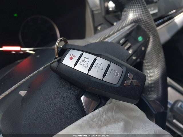 Продажа на аукционе авто 2022 Mitsubishi Outlander Black Edition 2wd/se 2.5 2wd/se Launch Edition 2wd, vin: JA4J3UA87NZ040774, номер лота: 45603049