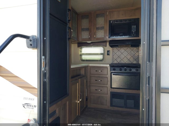 Продажа на аукционе авто 2017 Forest River Other, vin: 4X4FPUB21HP066226, номер лота: 45603141