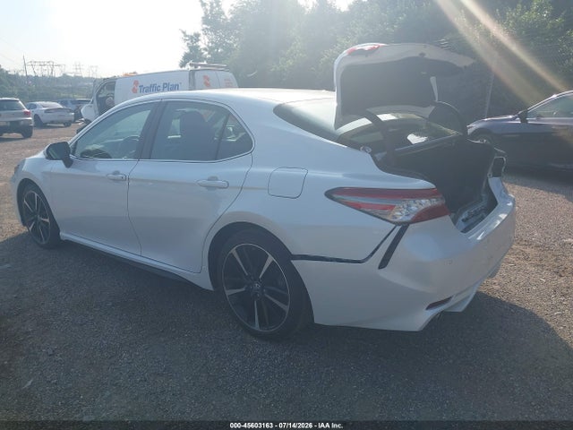 4T1B61HK5JU070232 Toyota CAMRY XSE