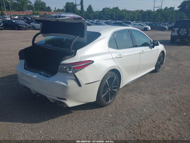 4T1B61HK5JU070232 Toyota CAMRY XSE