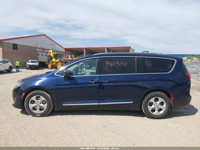 Aukcja sprzedaży 2017 Chrysler Pacifica Touring-l Plus, vin: 2C4RC1EG8HR556004, numer aukcji: 45603252