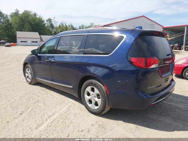 Aukcja sprzedaży 2017 Chrysler Pacifica Touring-l Plus, vin: 2C4RC1EG8HR556004, numer aukcji: 45603252