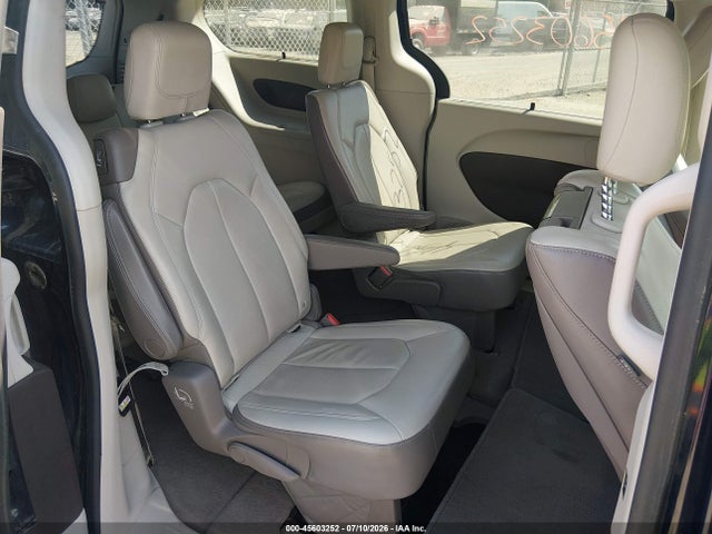 Aukcja sprzedaży 2017 Chrysler Pacifica Touring-l Plus, vin: 2C4RC1EG8HR556004, numer aukcji: 45603252