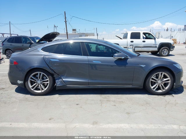 Tesla Model S 60/70/85 2015 5YJSA1E12FF117442 Image 13