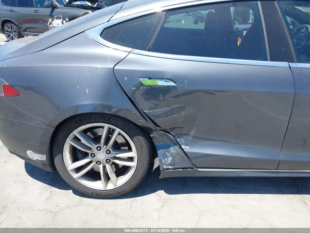 Tesla Model S 60/70/85 2015 5YJSA1E12FF117442 Image 21