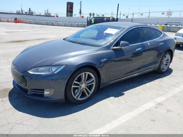 Tesla Model S 60/70/85 2015 5YJSA1E12FF117442 Image 2