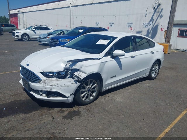 Ford Fusion Hybrid Se 2017 3FA6P0LU7HR323970 Image 2