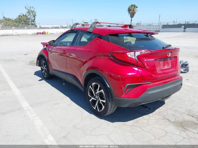 JTNKHMBX7L1077235 Toyota C-HR XLE