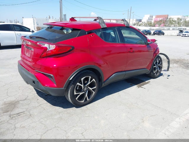 JTNKHMBX7L1077235 Toyota C-HR XLE