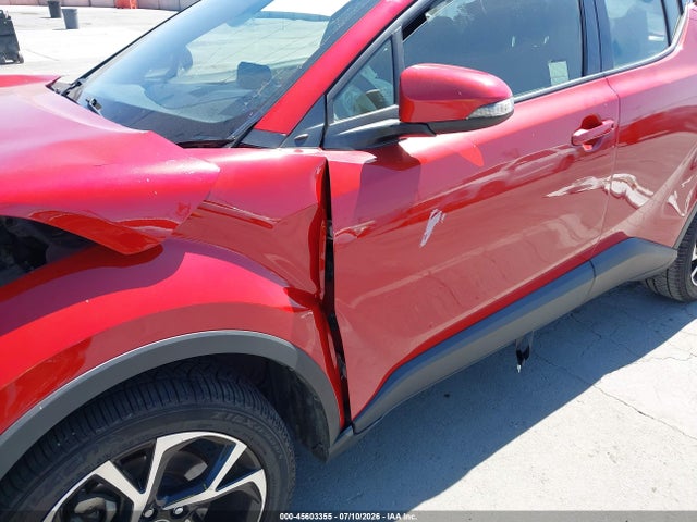 JTNKHMBX7L1077235 Toyota C-HR XLE