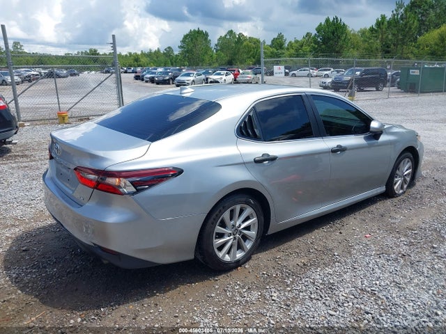 4T1C11AK7MU478989 Toyota CAMRY LE