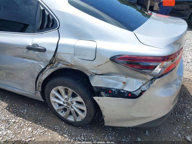 4T1C11AK7MU478989 Toyota CAMRY LE