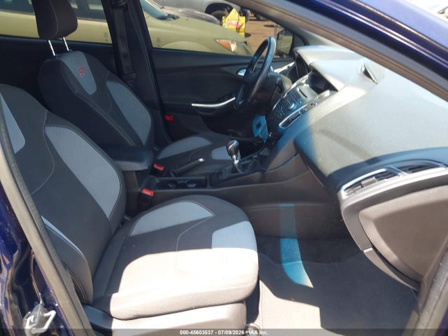 1FADP3L99GL238484 Ford FOCUS ST