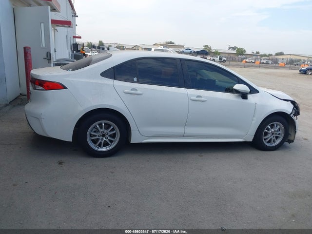 Toyota Corolla Hybrid Le 2022 JTDEAMDE9NJ038165 Image 16
