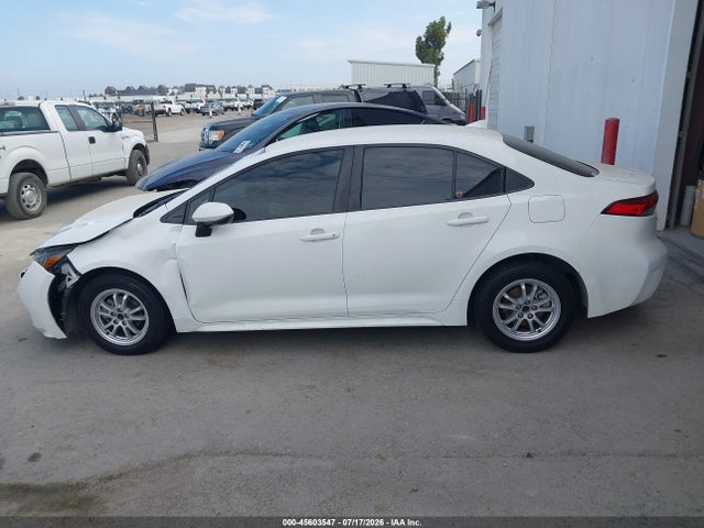 Toyota Corolla Hybrid Le 2022 JTDEAMDE9NJ038165 Image 17