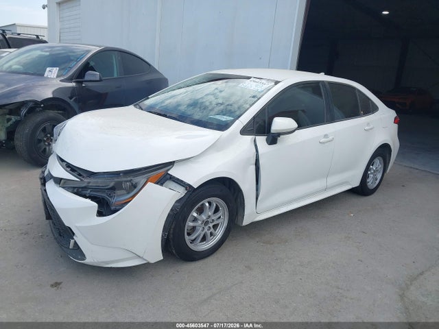 Toyota Corolla Hybrid Le 2022 JTDEAMDE9NJ038165 Image 2