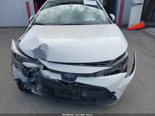 Toyota Corolla Hybrid Le 2022 JTDEAMDE9NJ038165 Image 13