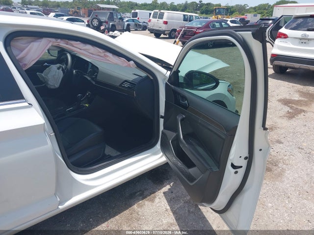 Продажа на аукционе авто 2021 Volkswagen Jetta 1.4t Sel Premium, vin: 3VWG57BUXMM004162, номер лота: 45603629