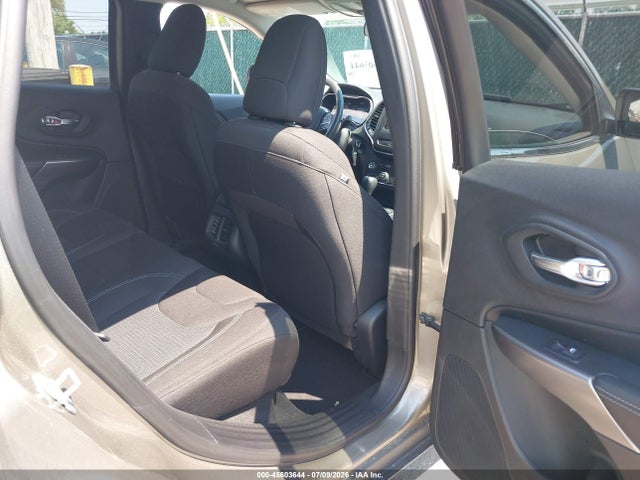 Jeep Cherokee Latitude 4x4 2019 1C4PJMCB9KD449477 Image 8