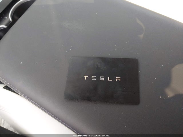 Продаж на аукціоні авто 2026 Tesla Model Y All-wheel Drive/long Range Launch Series/premium All-wheel Drive, vin: 7SAYGDEE9TA666709, номер лоту: 45603659