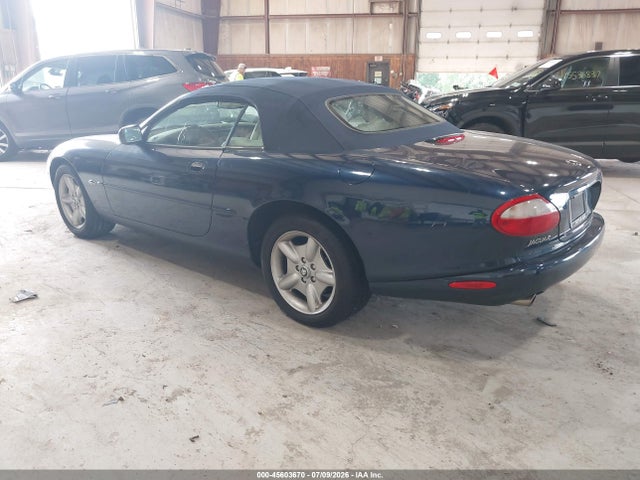 Auction sale of the 1998 Jaguar Xk8, vin: SAJGX2240WC028895, lot number: 45603670