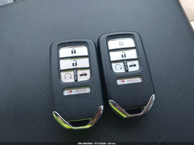 45603688 :رقم المزاد ، 1HGCV1F90JA212078 vin ، 2018 Honda Accord Touring مزاد بيع