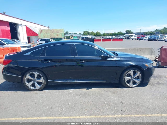 45603688 :رقم المزاد ، 1HGCV1F90JA212078 vin ، 2018 Honda Accord Touring مزاد بيع