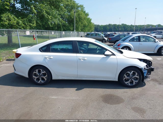 Продажа на аукционе авто 2021 Kia Forte Lxs, vin: 3KPF24AD0ME388387, номер лота: 45603728
