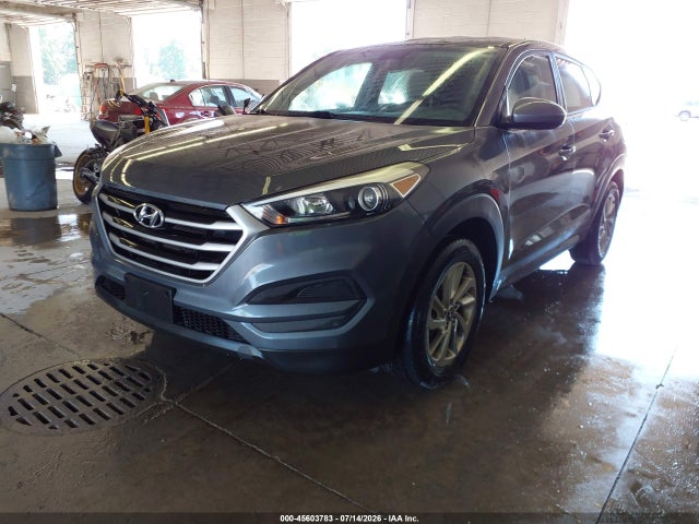 Hyundai TUCSON SE 2018 KM8J2CA49JU656740 Image 2