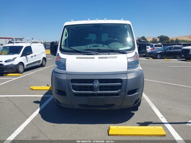 3C6TRVAGXJE146613 RAM Promaster 1500 Low Roof 136 Wb