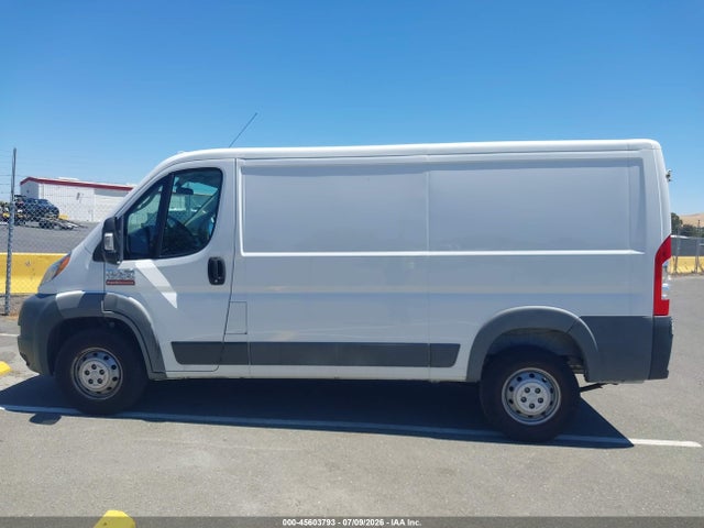 3C6TRVAGXJE146613 RAM Promaster 1500 Low Roof 136 Wb