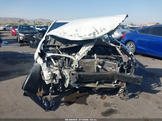 Toyota COROLLA SE 2018 5YFBURHE7JP801680 Image 12