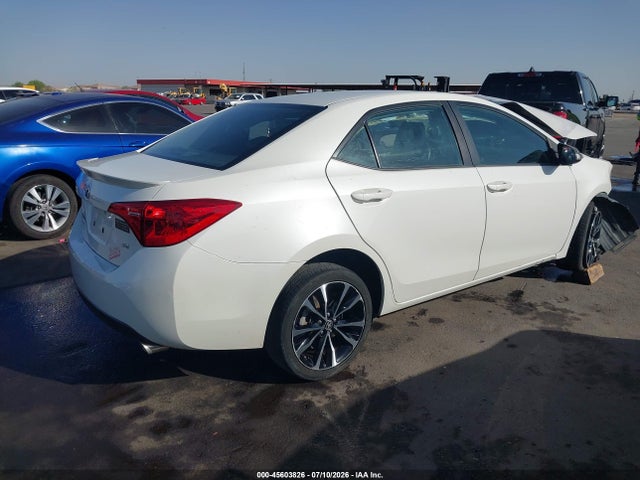 Toyota COROLLA SE 2018 5YFBURHE7JP801680 Image 4