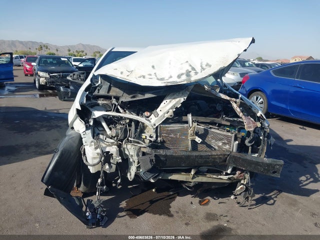 Toyota COROLLA SE 2018 5YFBURHE7JP801680 Image 6