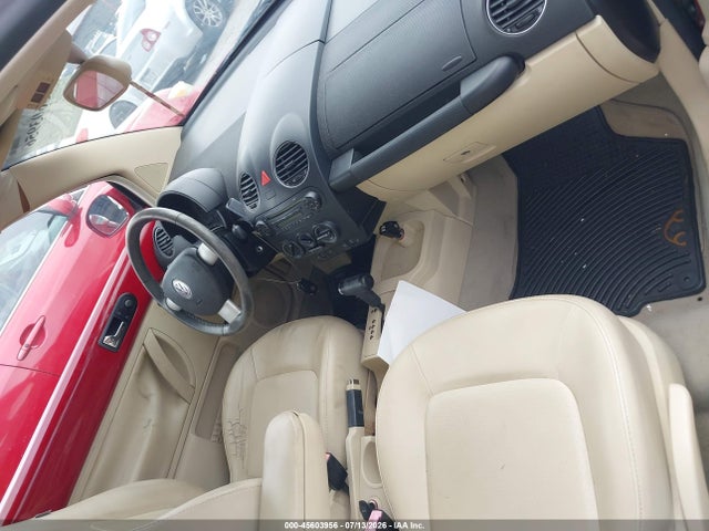 45603956 :رقم المزاد ، 3VWPW31C39M515041 vin ، 2009 Volkswagen New Beetle 2.5l مزاد بيع