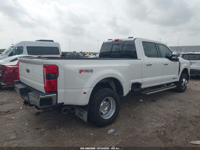 1FT8W3DT2TEC69874 Ford F-350 Lariat