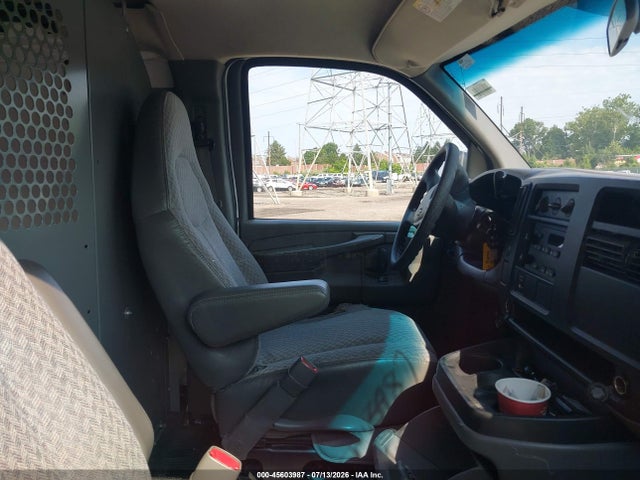 45603987 :رقم المزاد ، 1GCGG25U561201235 vin ، 2006 Chevrolet Express Y3h Paratransit مزاد بيع