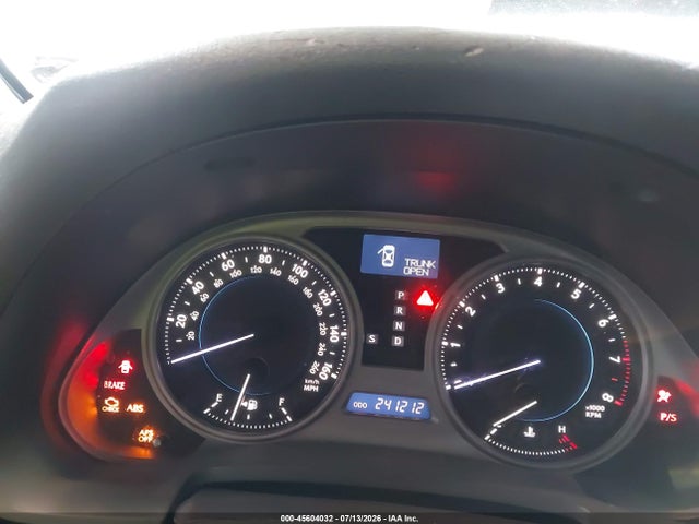 Auction sale of the 2008 Lexus Is 350, vin: JTHBE262882015102, lot number: 45604032