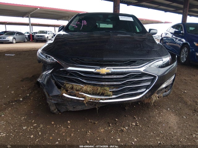 1G1ZD5ST2NF180689 Chevrolet Malibu Fwd Lt
