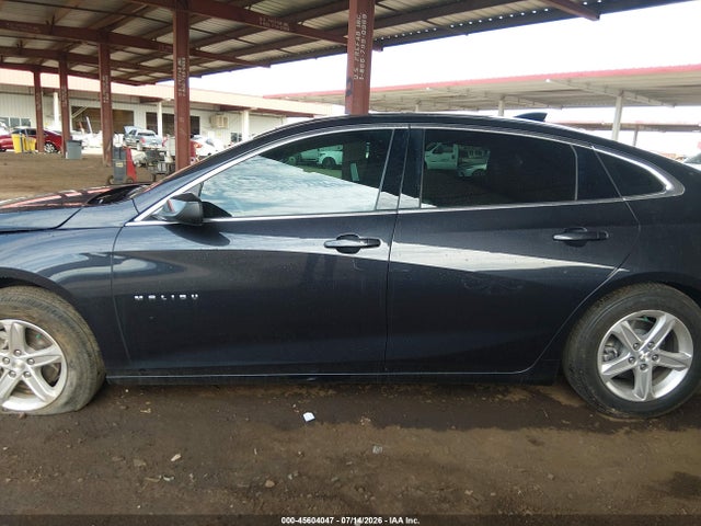 1G1ZD5ST2NF180689 Chevrolet Malibu Fwd Lt