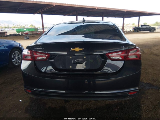 1G1ZD5ST2NF180689 Chevrolet Malibu Fwd Lt