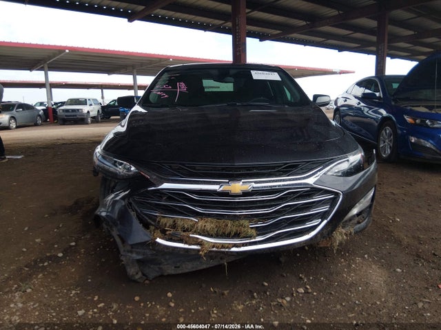 1G1ZD5ST2NF180689 Chevrolet Malibu Fwd Lt
